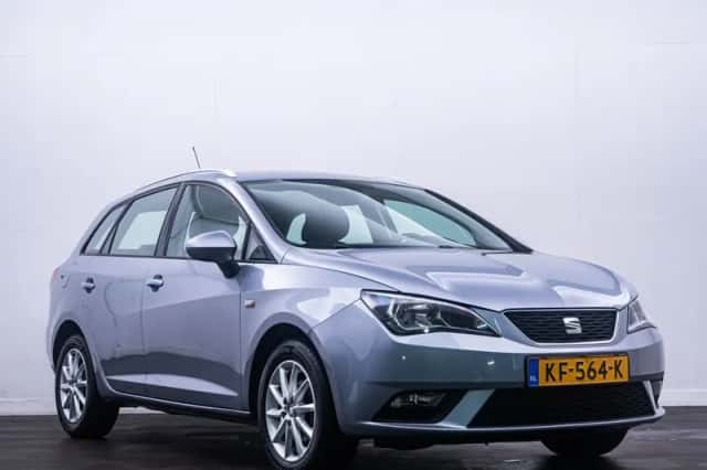 SEAT Ibiza (2016) thumbnail 4