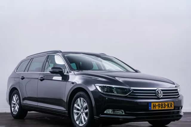 Volkswagen Passat (2018) thumbnail 4
