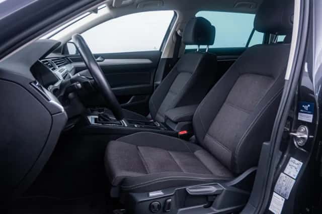 Volkswagen Passat (2018) thumbnail 6