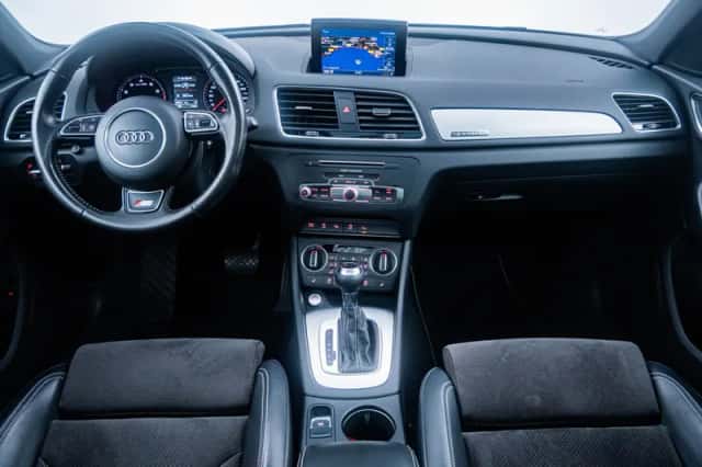 Audi Q3 (2015) thumbnail 2