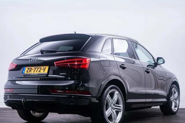 Audi Q3 (2015) thumbnail 3