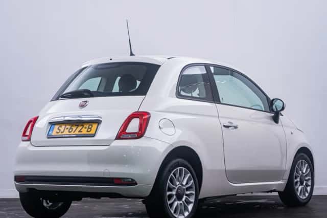 Fiat 500 (2018) thumbnail 3