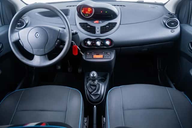 Renault Twingo (2012) thumbnail 2