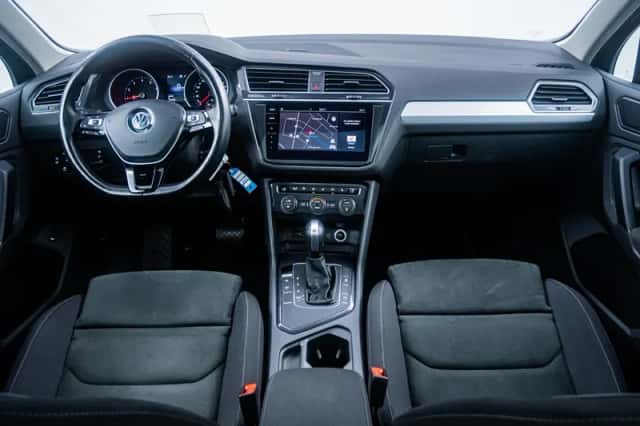 Volkswagen Tiguan (2020) thumbnail 2