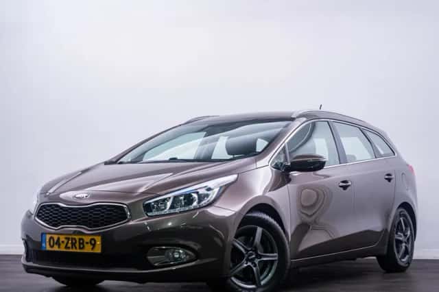 Kia Ceed (2013) thumbnail 1
