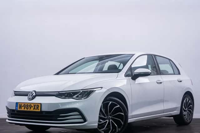 Volkswagen Golf (2021) thumbnail 1