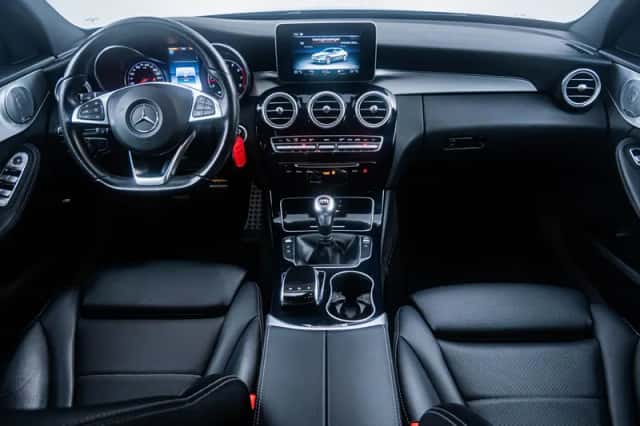 Mercedes-Benz C-Klasse (2016) thumbnail 2