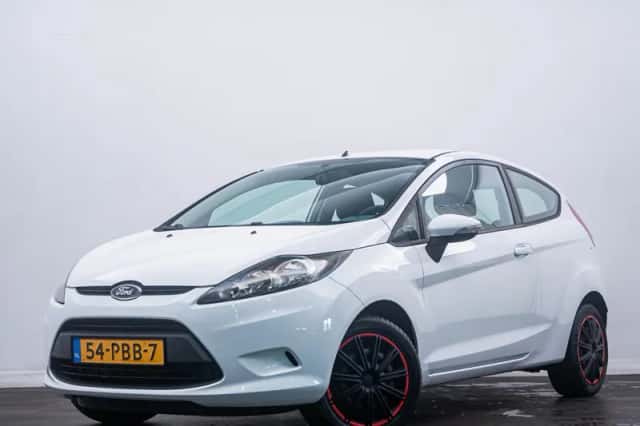 Ford Fiesta (2010) thumbnail 1