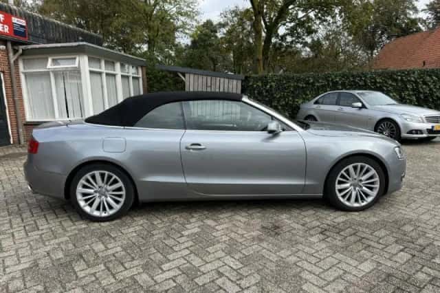 Audi A5 (2009) thumbnail 5