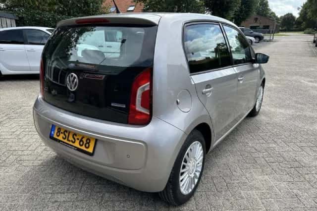 Volkswagen Up! (2013) thumbnail 6