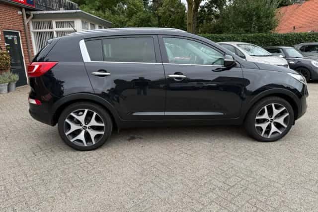 Kia Sportage (2010) thumbnail 5