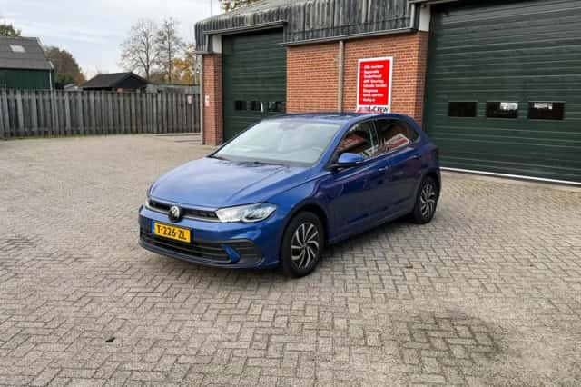 Volkswagen Polo (2023) thumbnail 3