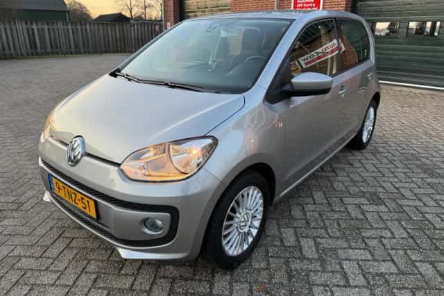 Volkswagen Up! (2014) thumbnail 2