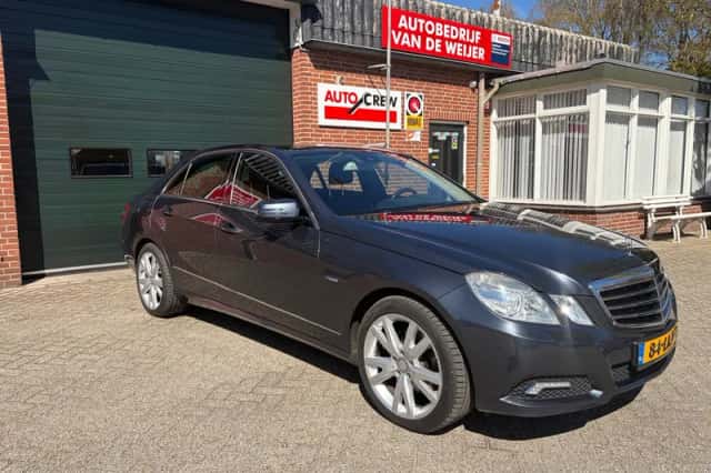 Mercedes-Benz E-Klasse (2009) thumbnail 5
