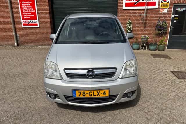Opel Meriva (2008) thumbnail 3