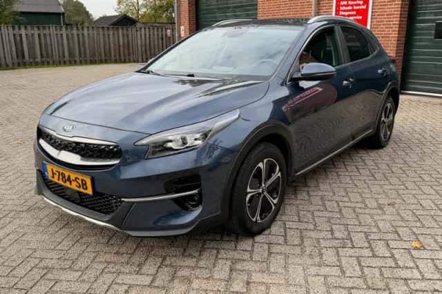 Kia XCeed (2020) thumbnail 2