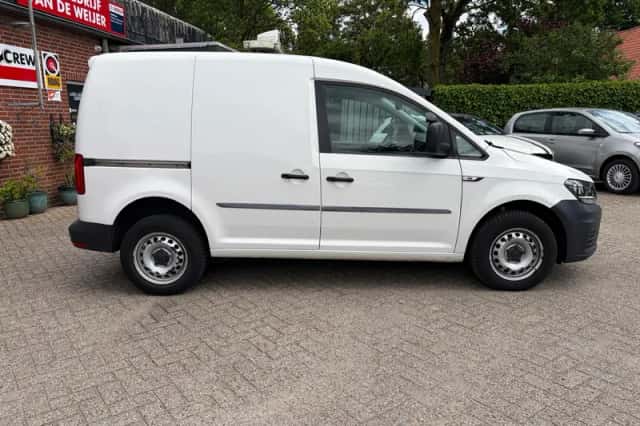 Volkswagen Caddy (2018) thumbnail 5