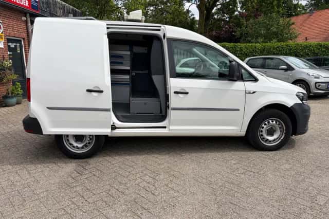 Volkswagen Caddy (2018) thumbnail 6