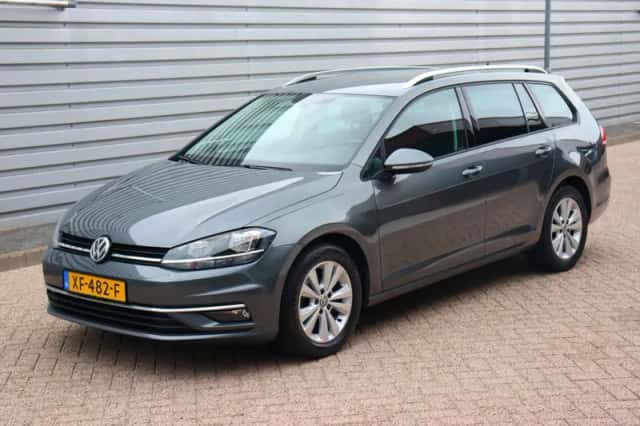 Volkswagen Golf (2019) thumbnail 6