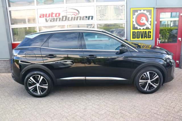 Peugeot 3008 (2021) thumbnail 2