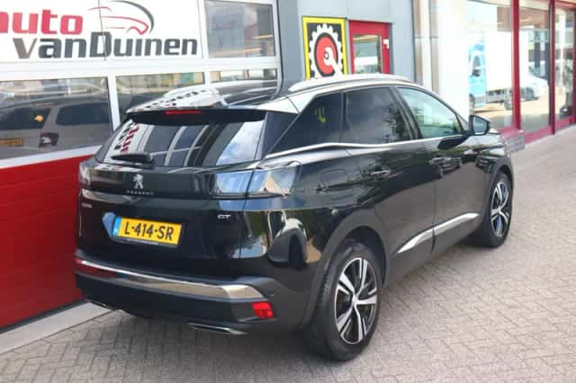 Peugeot 3008 (2021) thumbnail 4