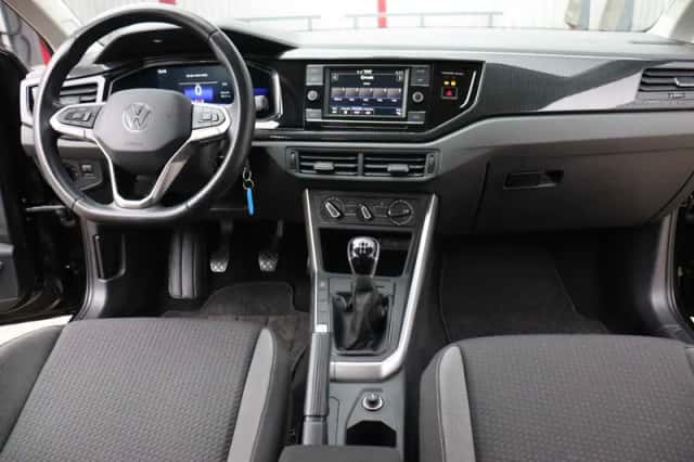 Volkswagen Polo (2021) thumbnail 3