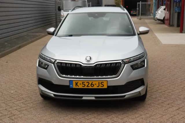 Škoda Kamiq (2020) thumbnail 5