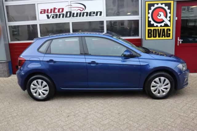 Volkswagen Polo (2019) thumbnail 2