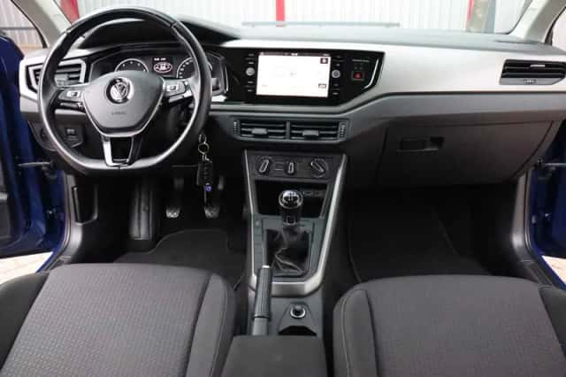 Volkswagen Polo (2019) thumbnail 3