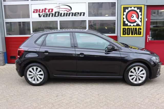 Volkswagen Polo (2020) thumbnail 2