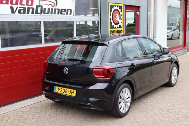 Volkswagen Polo (2020) thumbnail 4