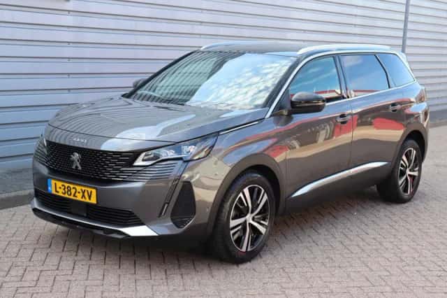 Peugeot 5008 (2021) thumbnail 6