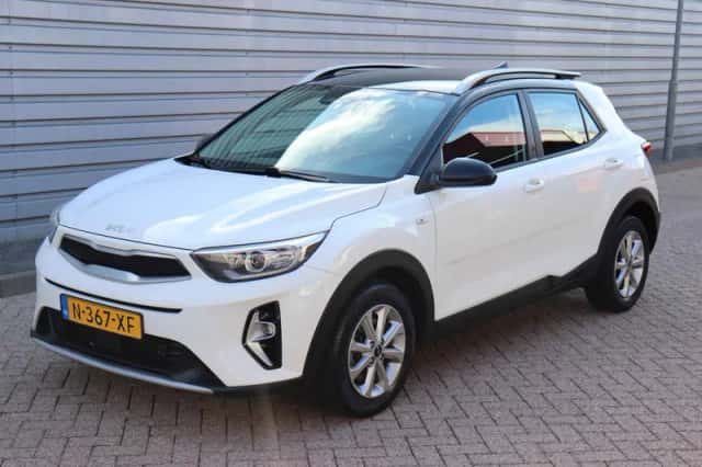 Kia Stonic (2022) thumbnail 6