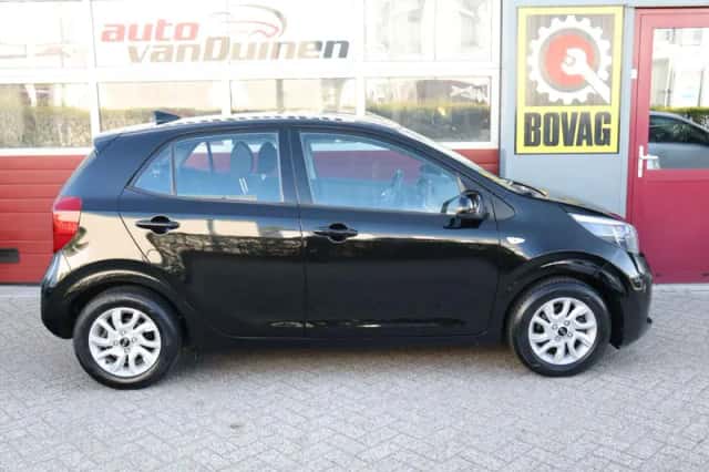 Kia Picanto (2018) thumbnail 2