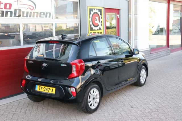 Kia Picanto (2018) thumbnail 4