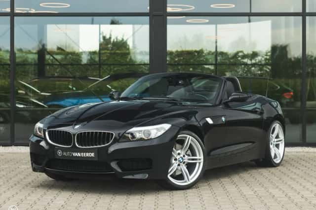 BMW Z4 (2010) thumbnail 1