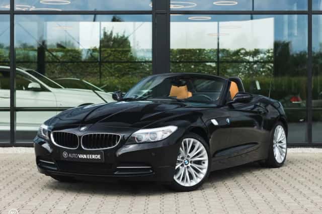 BMW Z4 (2011) thumbnail 1