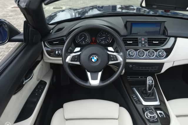 BMW Z4 (2009) thumbnail 6
