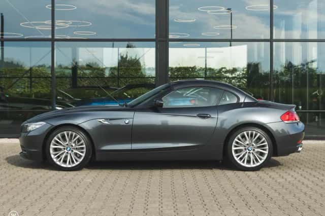 BMW Z4 (2016) thumbnail 3