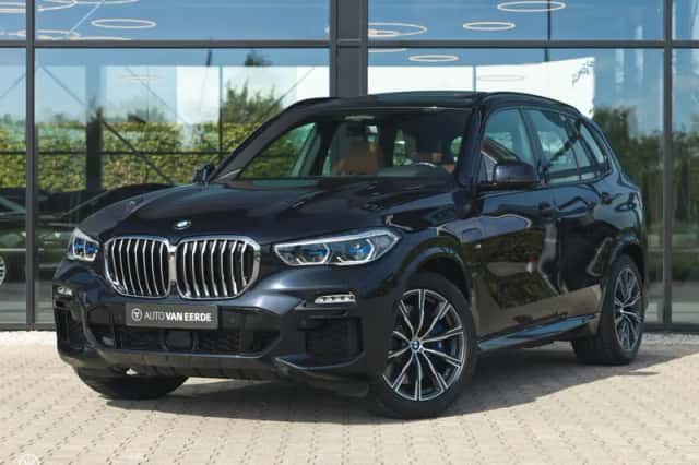 BMW X5 (2021) thumbnail 1