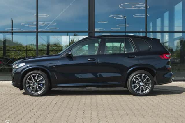 BMW X5 (2021) thumbnail 3