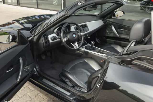 BMW Z4 (2007) thumbnail 2