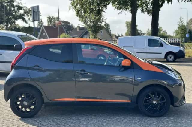 Toyota Aygo (2020) thumbnail 6