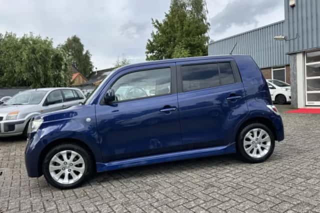 Daihatsu Materia (2007) thumbnail 3