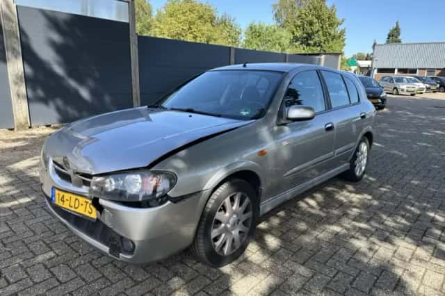 Nissan Almera (2002) thumbnail 6