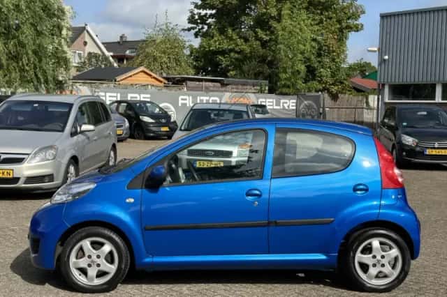 Peugeot 107 (2010) thumbnail 2
