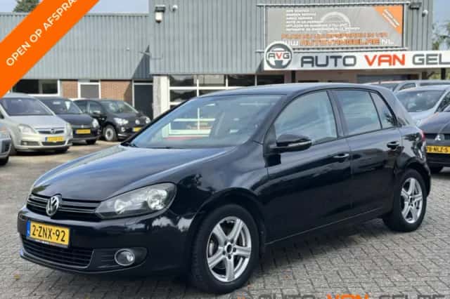 Volkswagen Golf (2009) thumbnail 1