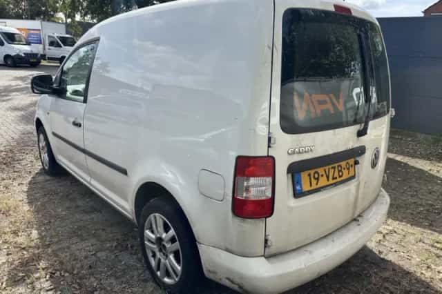 Volkswagen Caddy (2009) thumbnail 5