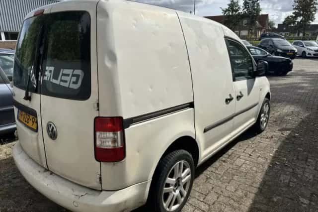 Volkswagen Caddy (2009) thumbnail 6