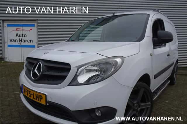 Mercedes-Benz Citan (2016) thumbnail 1